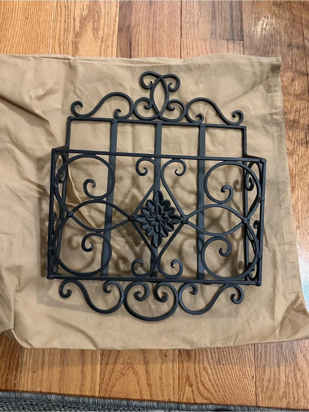 Vintage Vintage Cast Iron Wall Magazine Newspaper Mail Holder